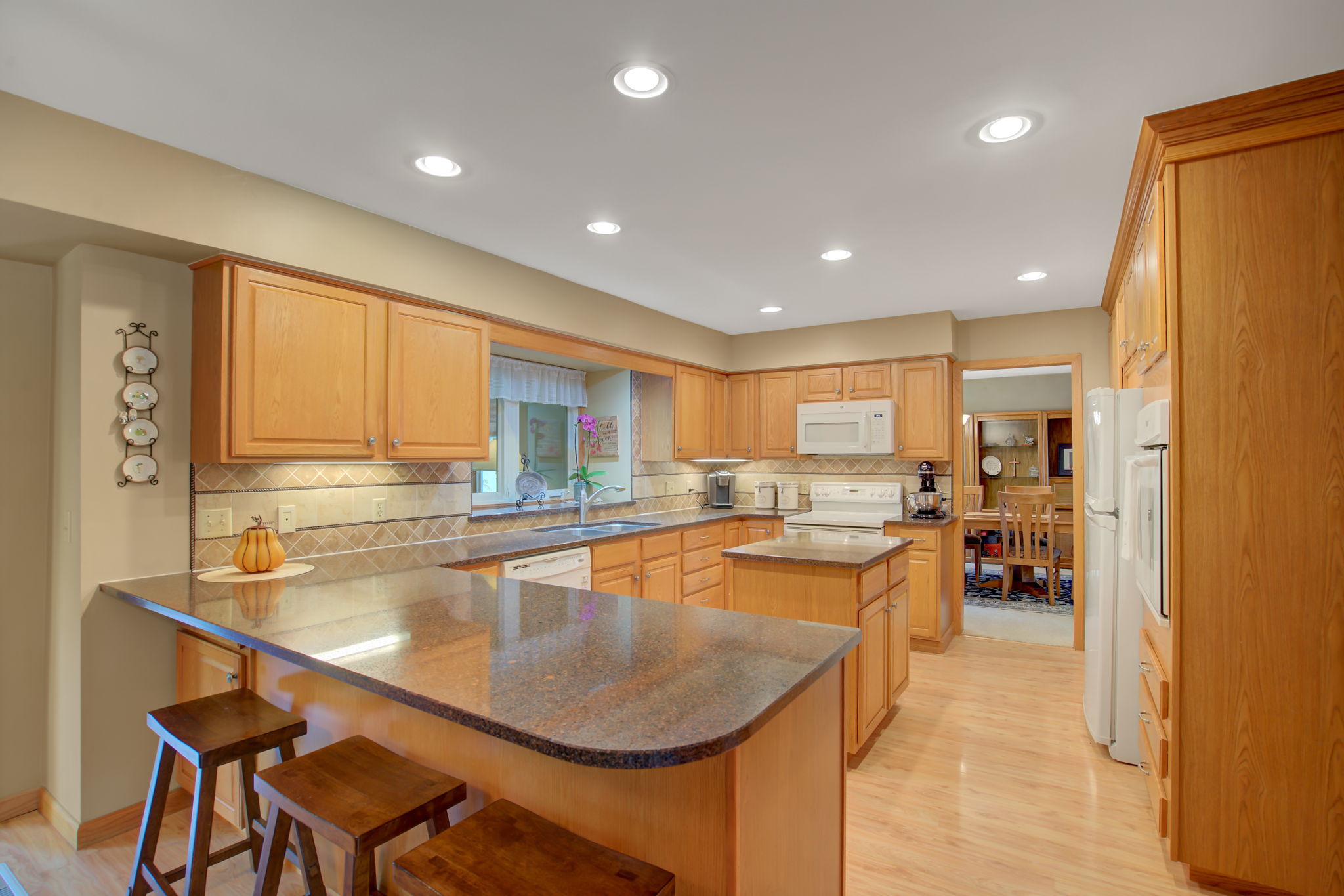 112 Marcin Ln, Burnsville, MN 55337, US Photo 6