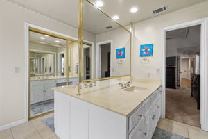 Owners Bathroom
