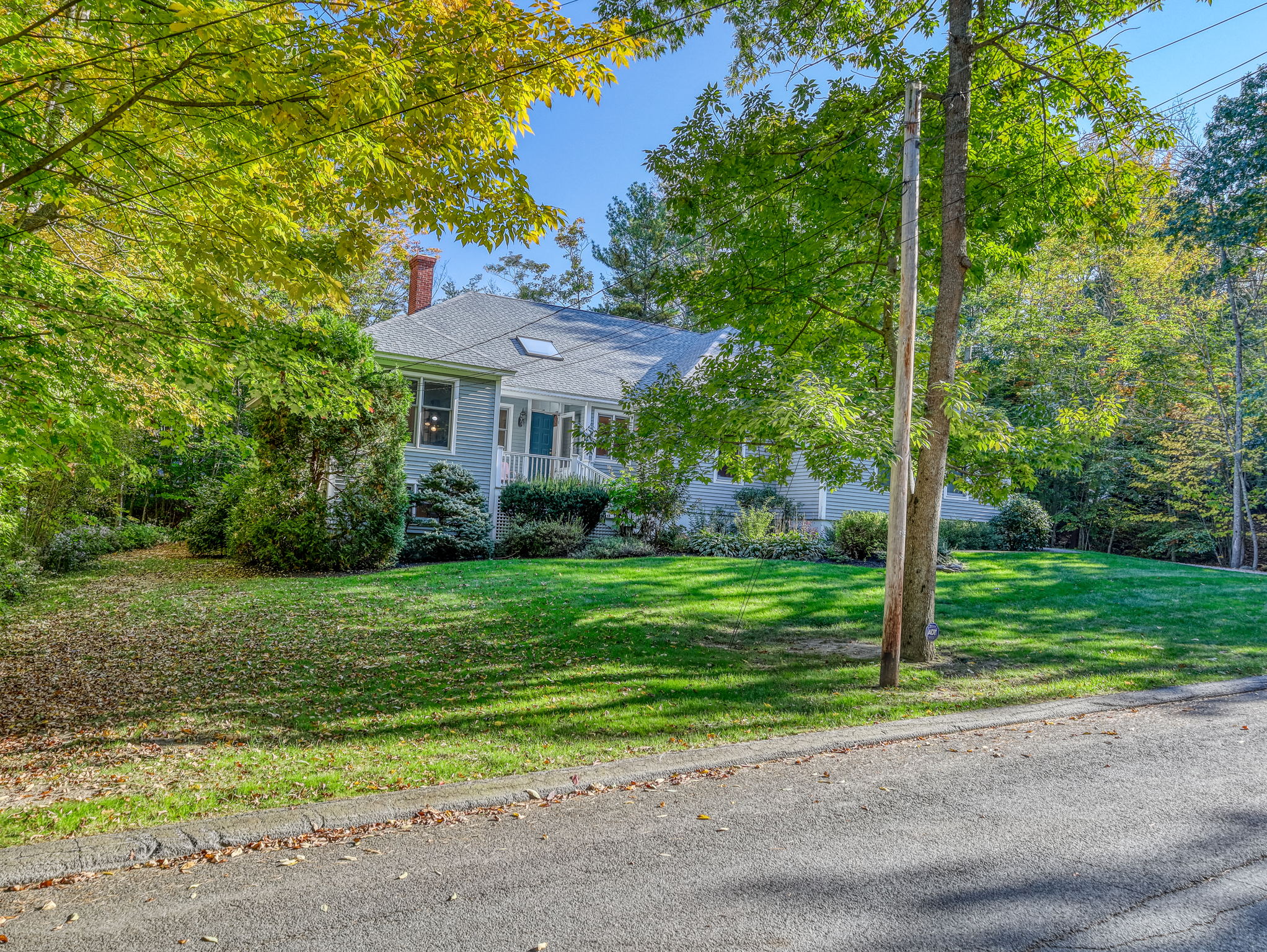 4 Robinhood Rd, Cape Elizabeth, ME 04107, USA Photo 3