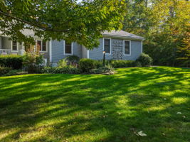 4 Robinhood Rd, Cape Elizabeth, ME 04107, USA Photo 10