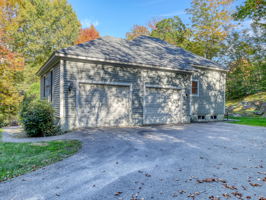 4 Robinhood Rd, Cape Elizabeth, ME 04107, USA Photo 6