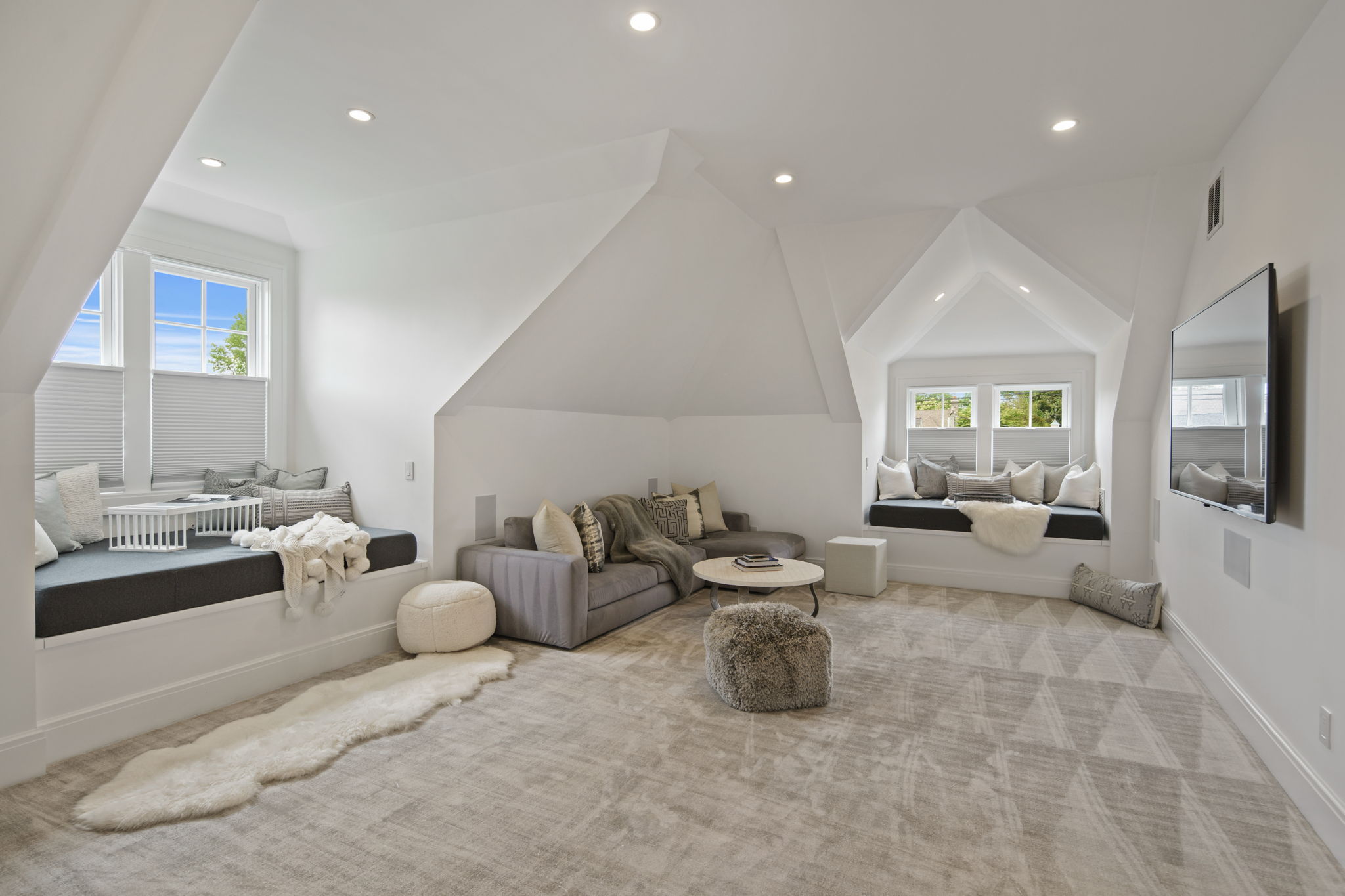 326 South Ave, New Canaan, CT 06840, USA Photo 18