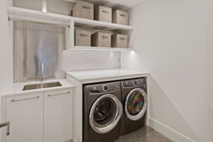 326 South Ave, New Canaan, CT 06840, USA Photo 26