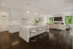 326 South Ave, New Canaan, CT 06840, USA Photo 62