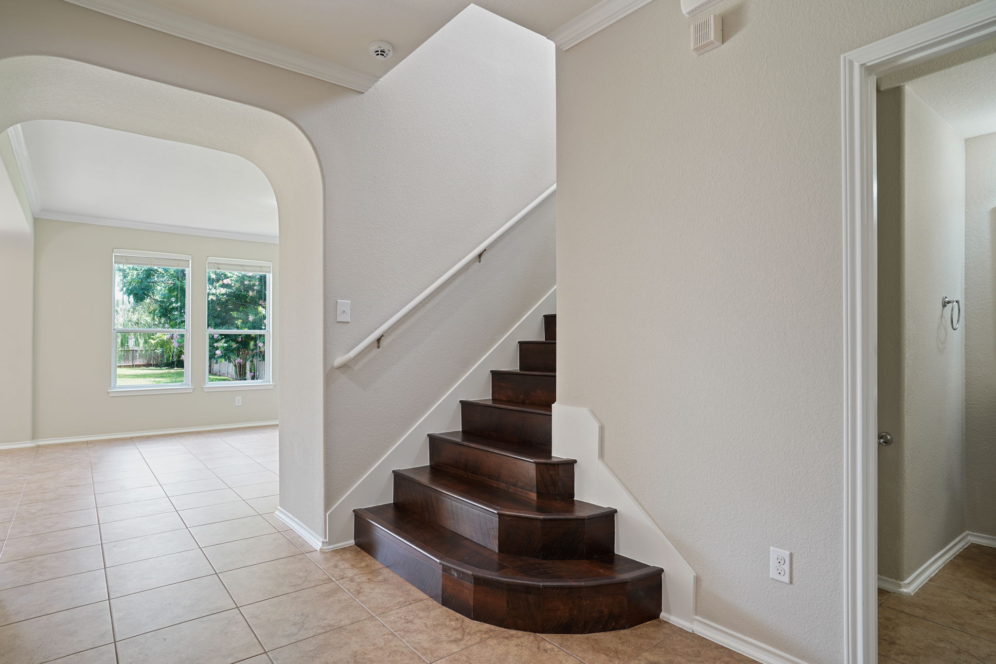 609 Springbrook Rd, Pflugerville, TX 78660, USA Photo 6