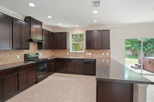 609 Springbrook Rd, Pflugerville, TX 78660, USA Photo 12