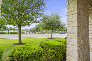 609 Springbrook Rd, Pflugerville, TX 78660, USA Photo 3