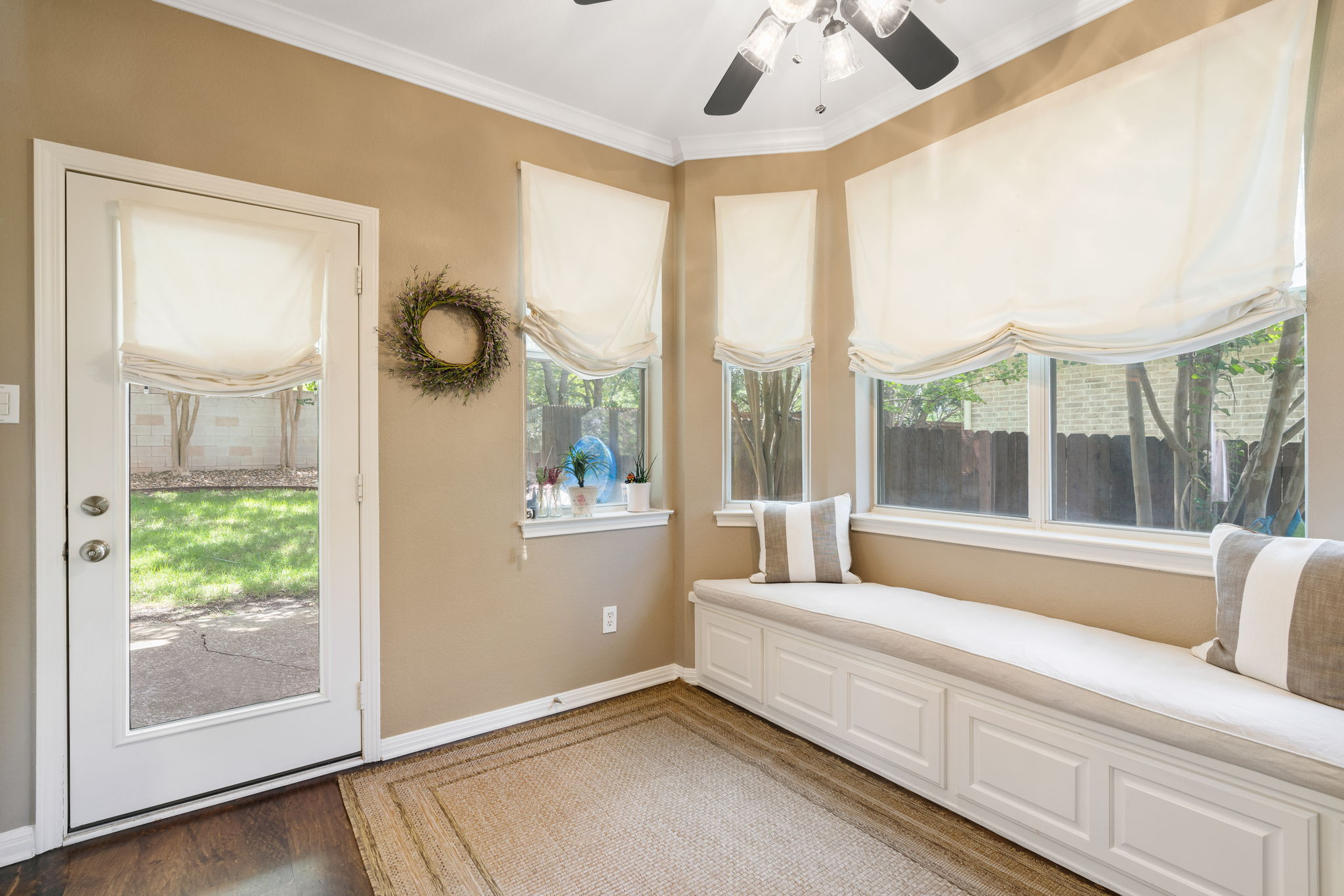 Canyon Glen Cir, Austin, TX 78732, USA Photo 6
