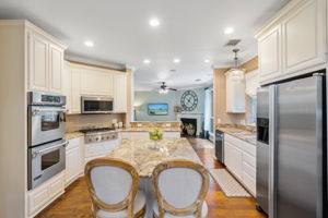 Canyon Glen Cir, Austin, TX 78732, USA Photo 6