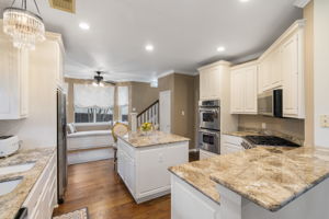 Canyon Glen Cir, Austin, TX 78732, USA Photo 4
