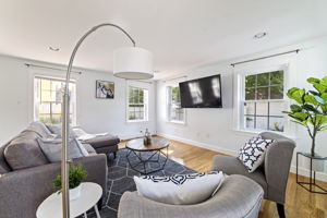 13 Emerson Pl, Melrose, MA 02176, USA Photo 13