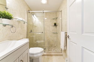 13 Emerson Pl, Melrose, MA 02176, USA Photo 25