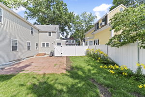 13 Emerson Pl, Melrose, MA 02176, USA Photo 41
