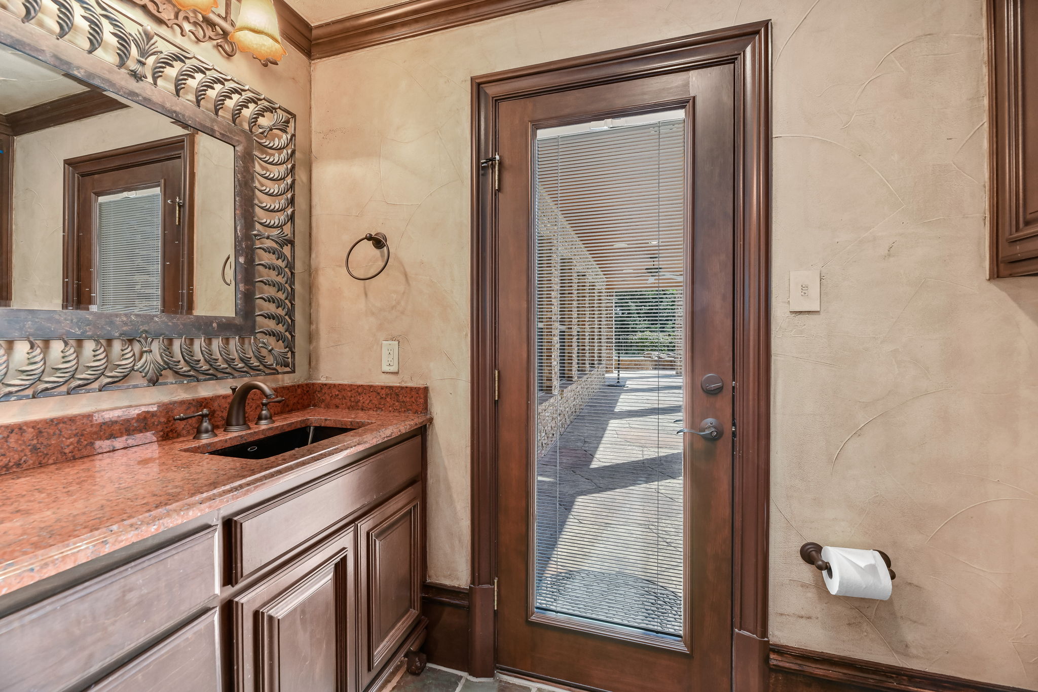 044-Half Bath-FULL