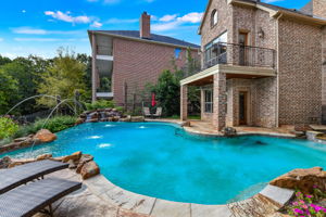 068-Rear Exterior-FULL