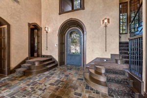 014-Foyer-FULL