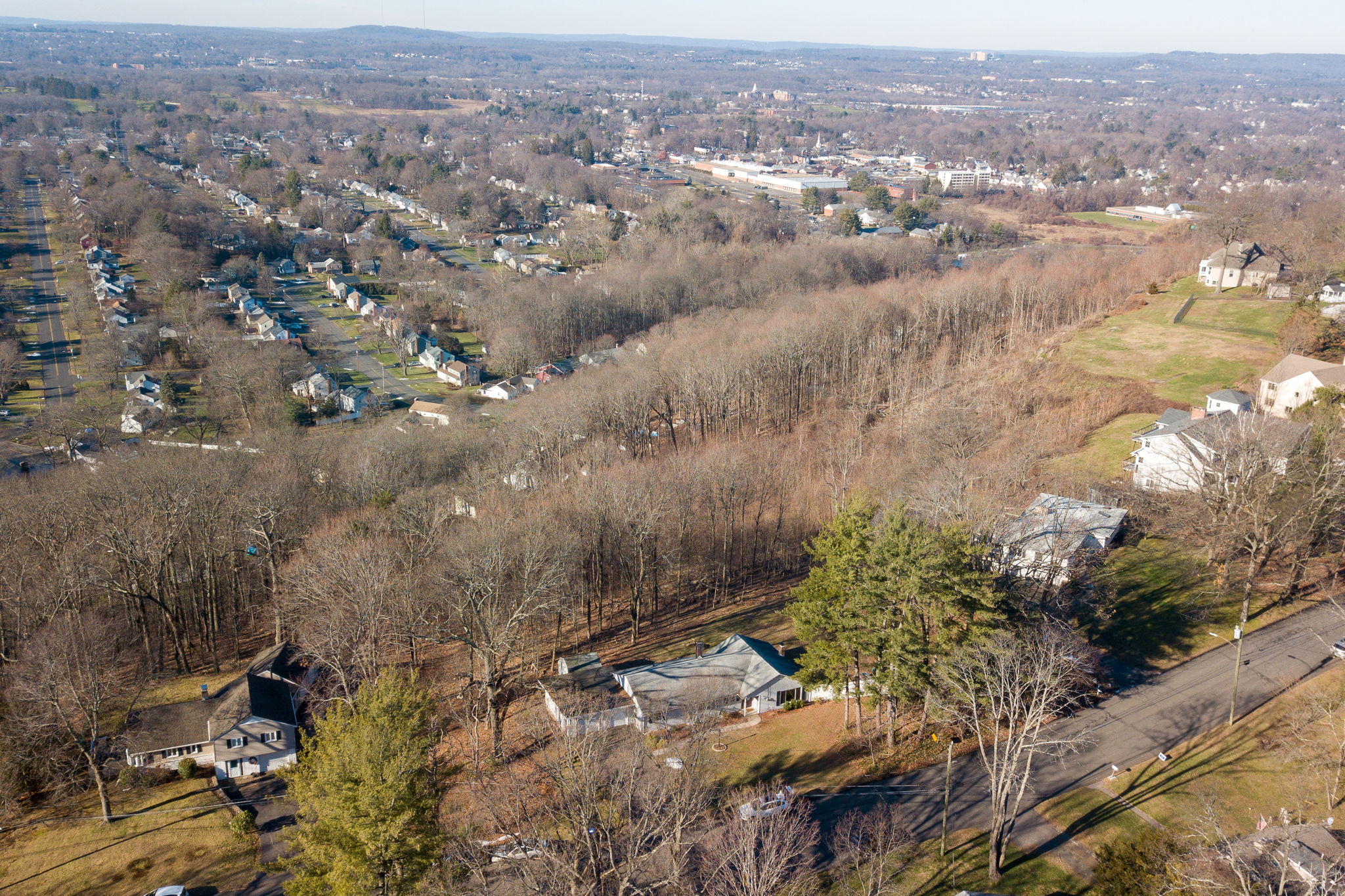 195 Cedarwood Ln, Newington, CT 06111, US Photo 49