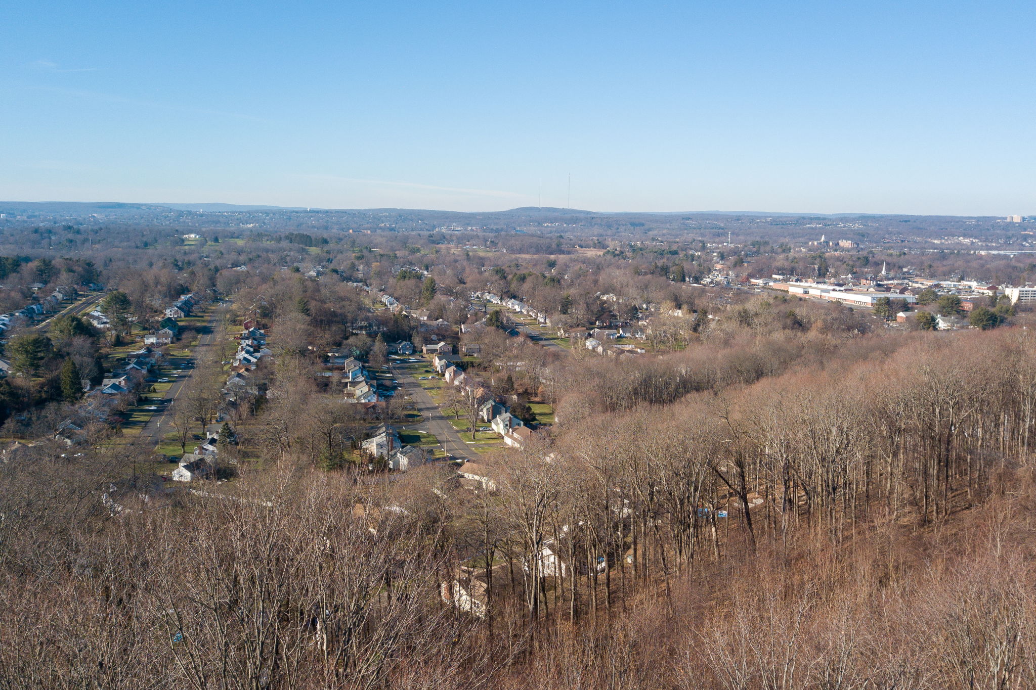 195 Cedarwood Ln, Newington, CT 06111, US Photo 43