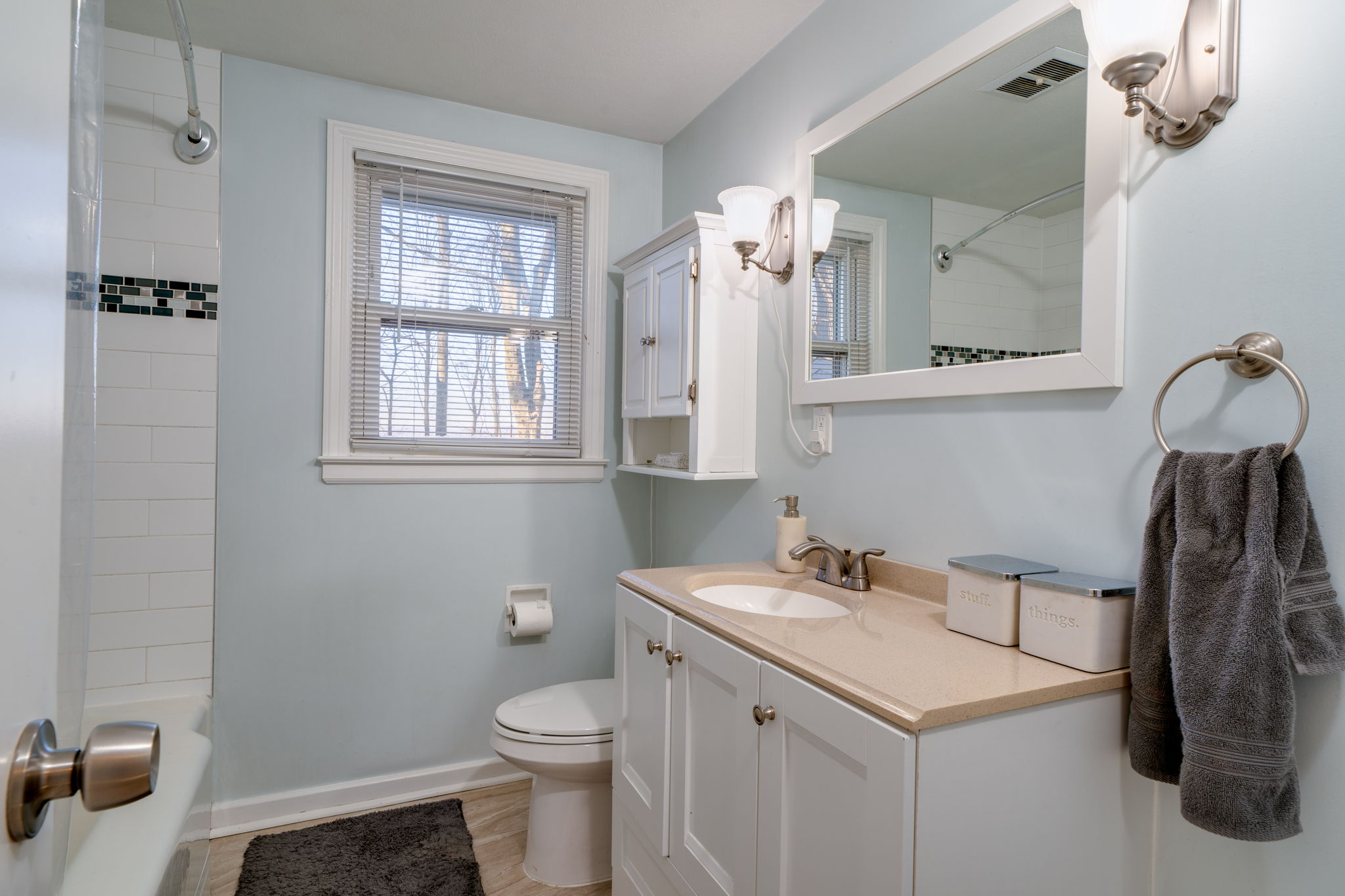 195 Cedarwood Ln, Newington, CT 06111, US Photo 30