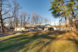 195 Cedarwood Ln, Newington, CT 06111, US Photo 39