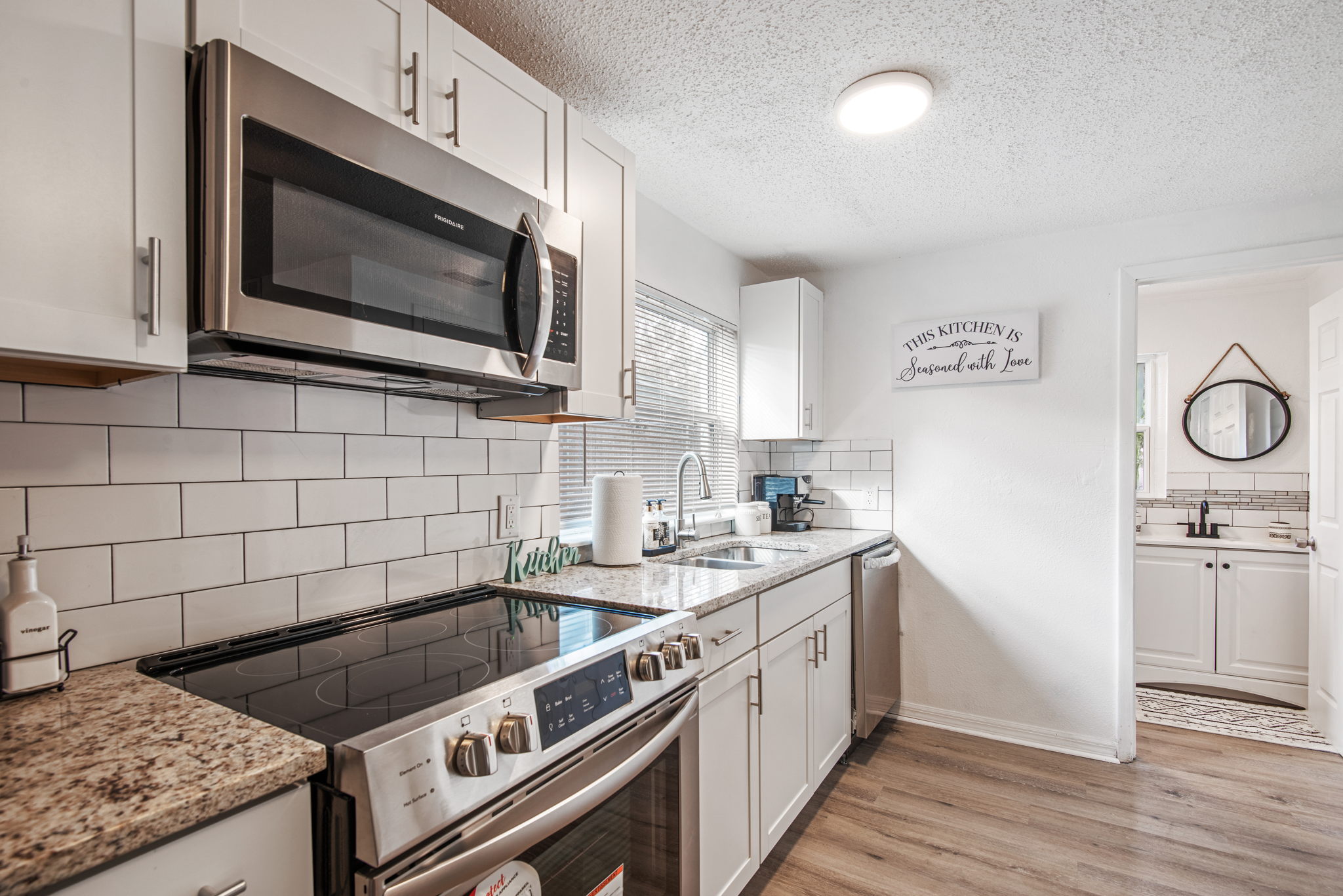 5141 Mallett Dr, Port Richey, FL 34668 HDShowings Real Estate Photography