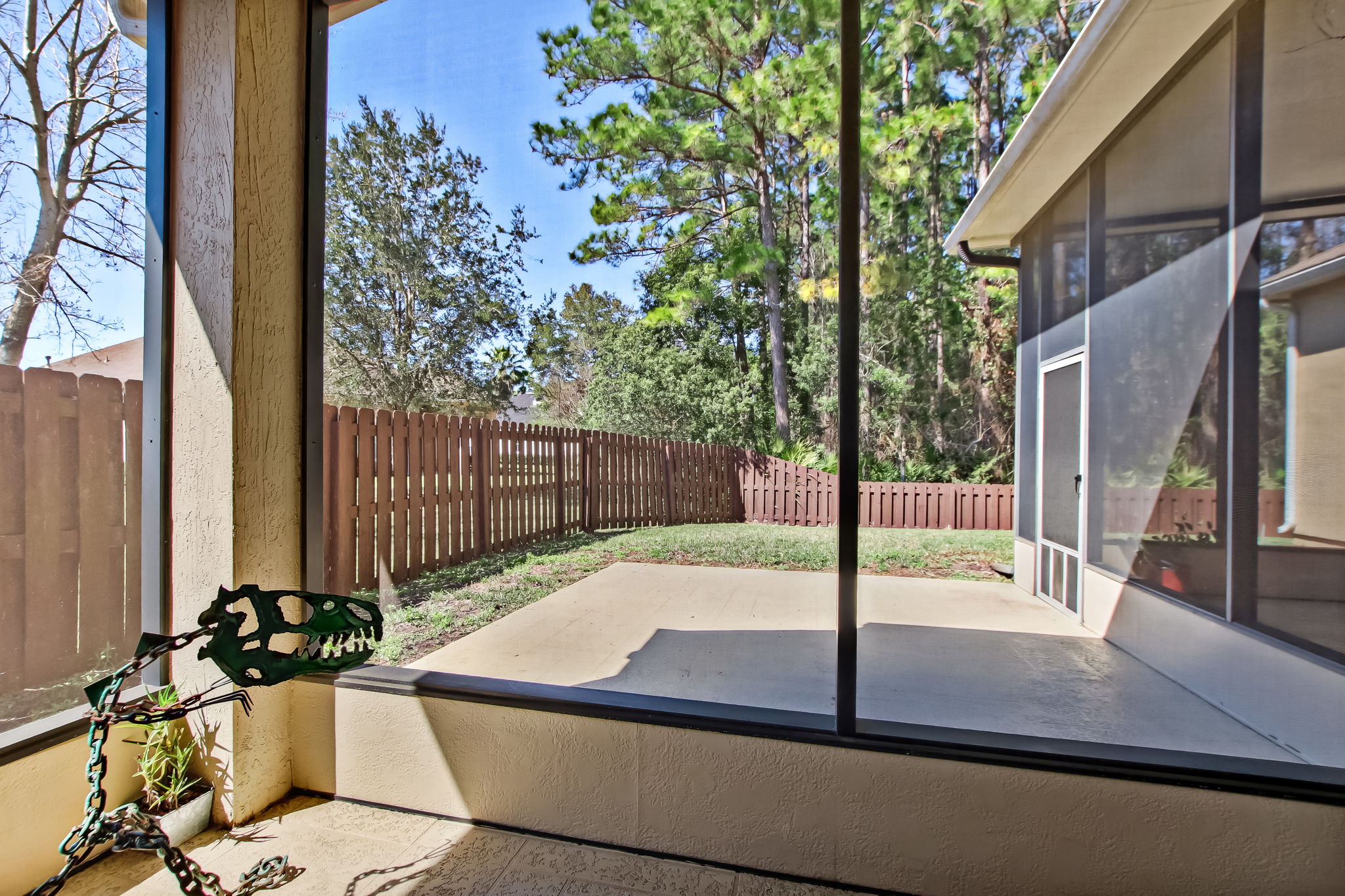 Screened-in Porch