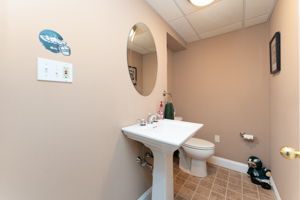 639 N Speakman Ln, West Chester, PA 19380, USA Photo 26