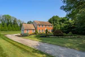 639 N Speakman Ln, West Chester, PA 19380, USA Photo 1