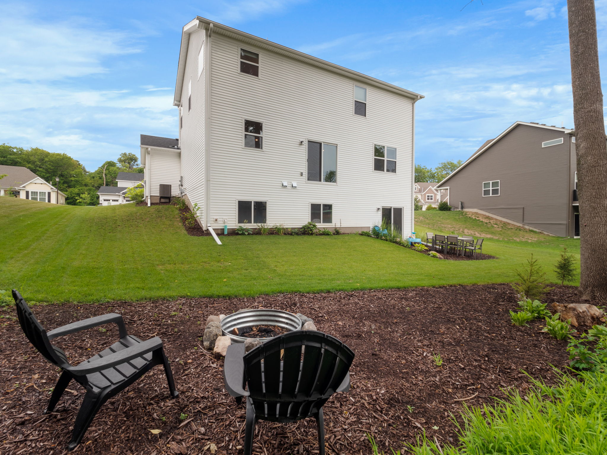 4950 Grandview Ave, MN 55364 Singhshots