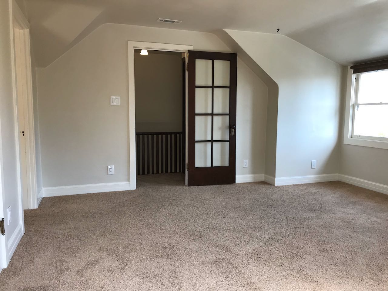 Spacious Entry Bedroom or Living Area