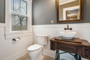 365 National Ave, Winchester, VA 22601, US Photo 17