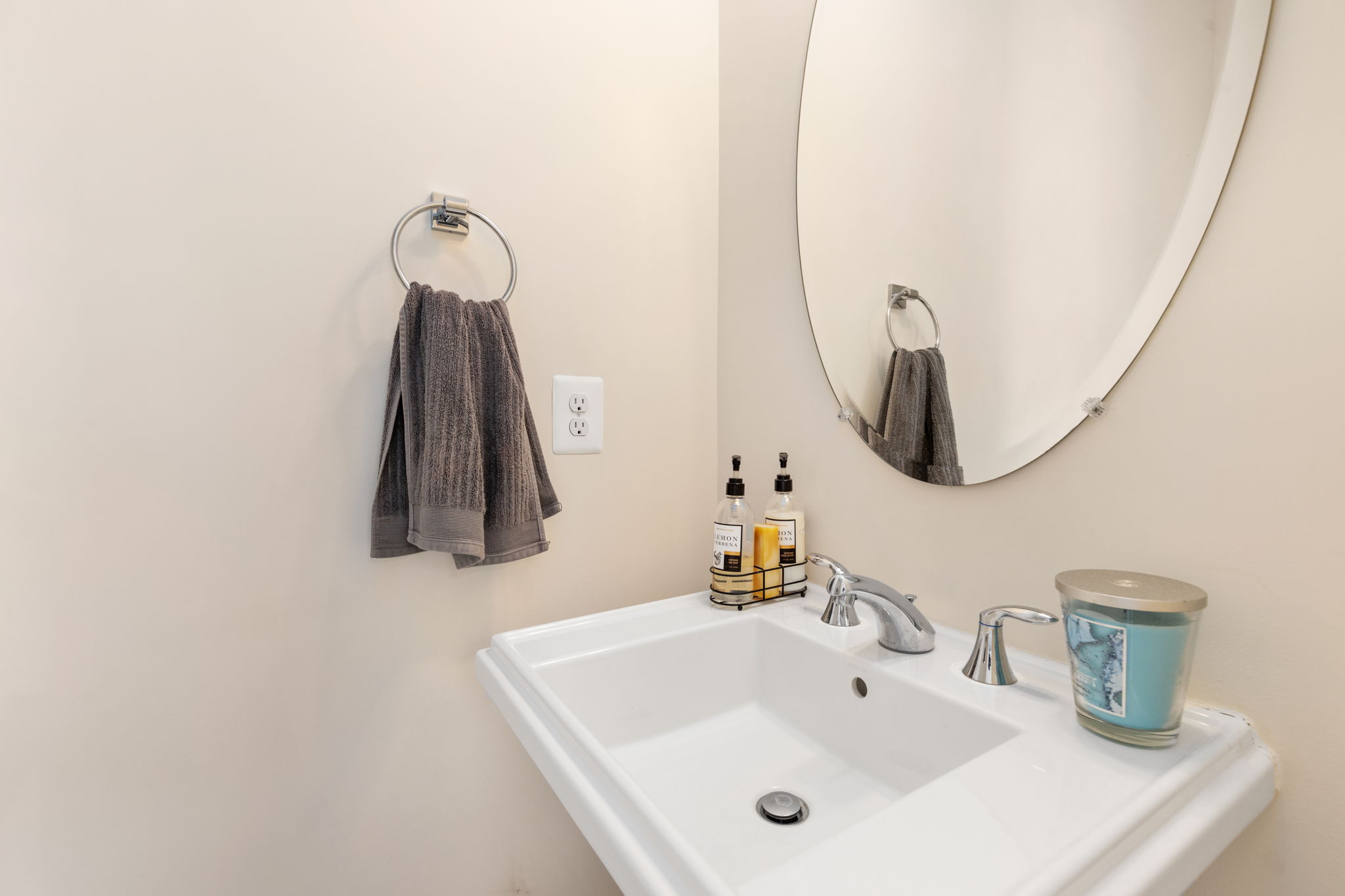 24510 Laurel Thicket Terrace, Sterling, VA 20166, US Photo 12