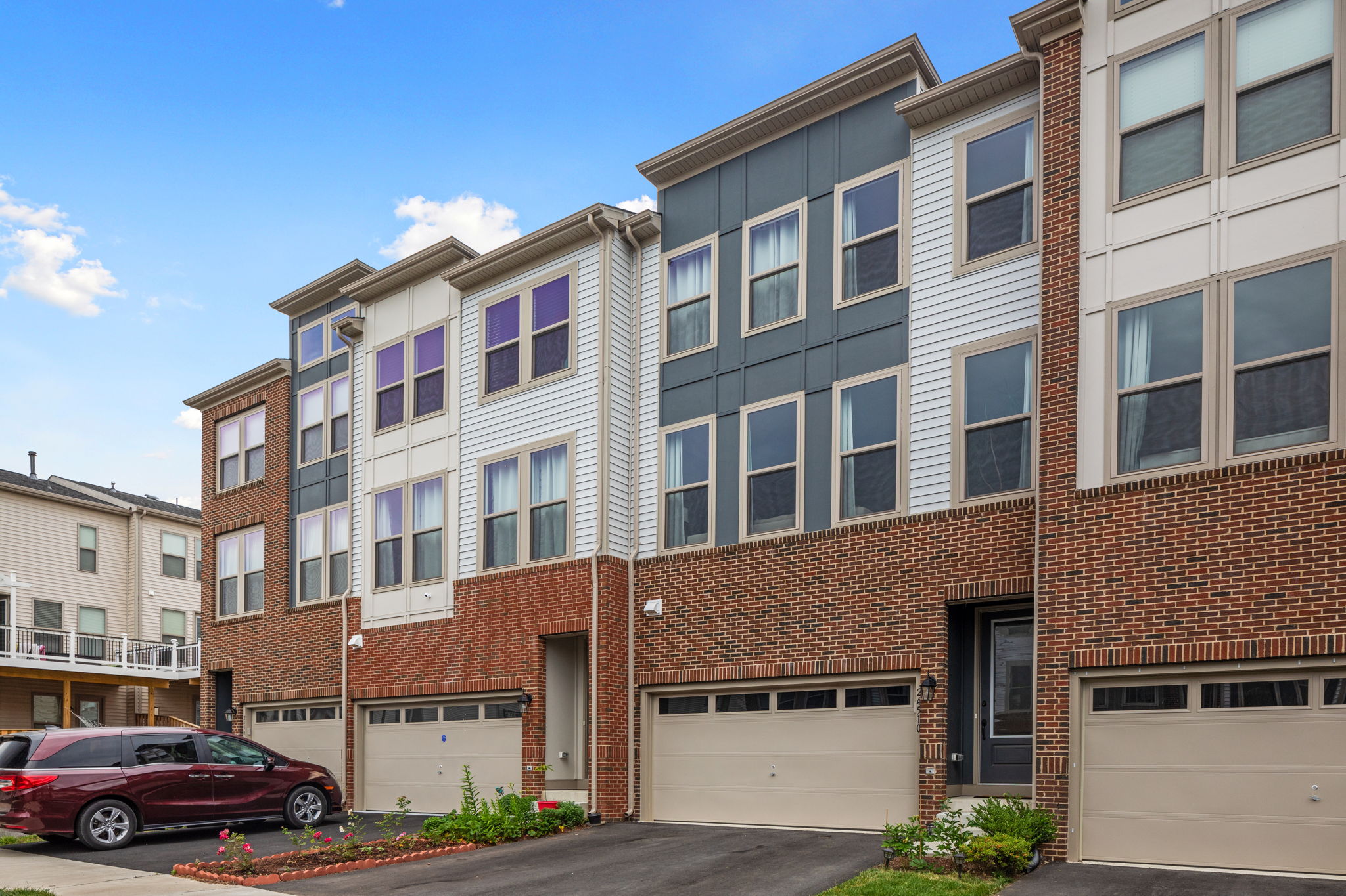 24510 Laurel Thicket Terrace, Sterling, VA 20166, US Photo 31