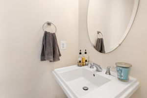 24510 Laurel Thicket Terrace, Sterling, VA 20166, US Photo 11