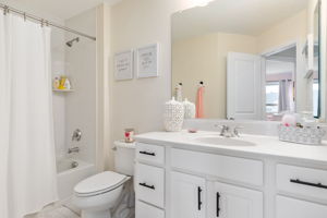 24510 Laurel Thicket Terrace, Sterling, VA 20166, US Photo 17