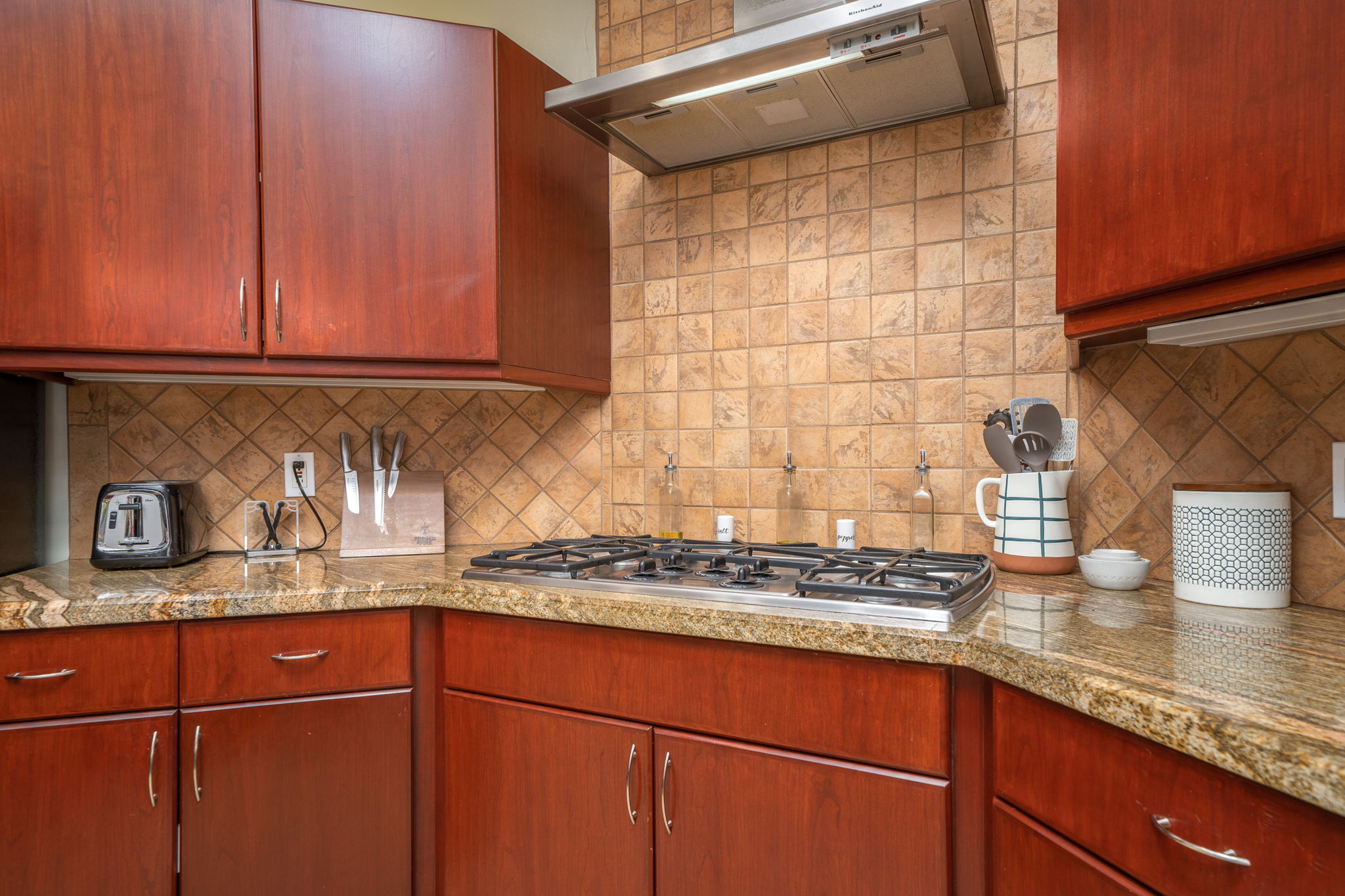 5531 Cornwall Ave, Riverside, CA 92506, US Photo 22