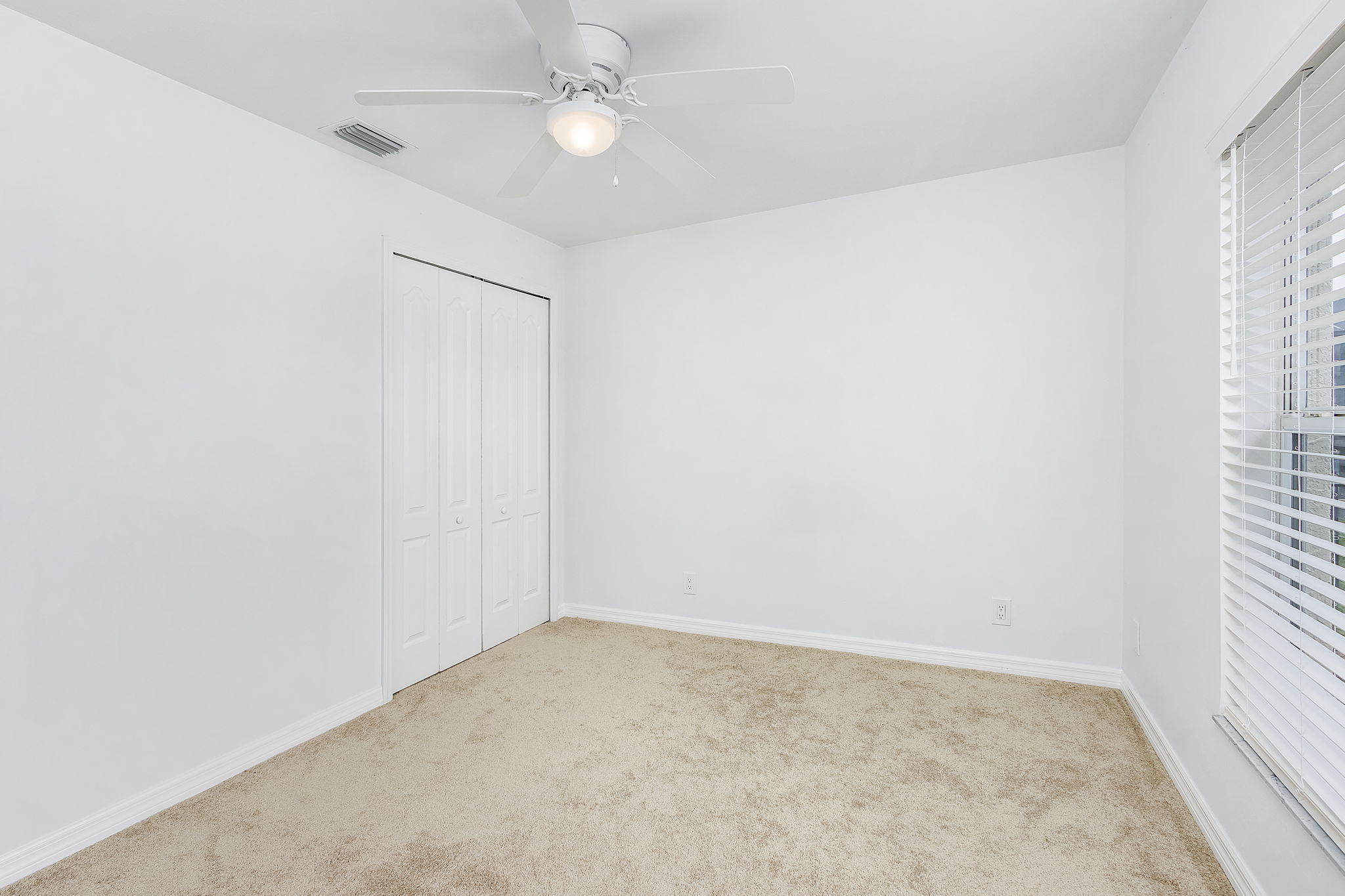 2708 NW 4th St, Cape Coral, FL 33993, US Photo 12