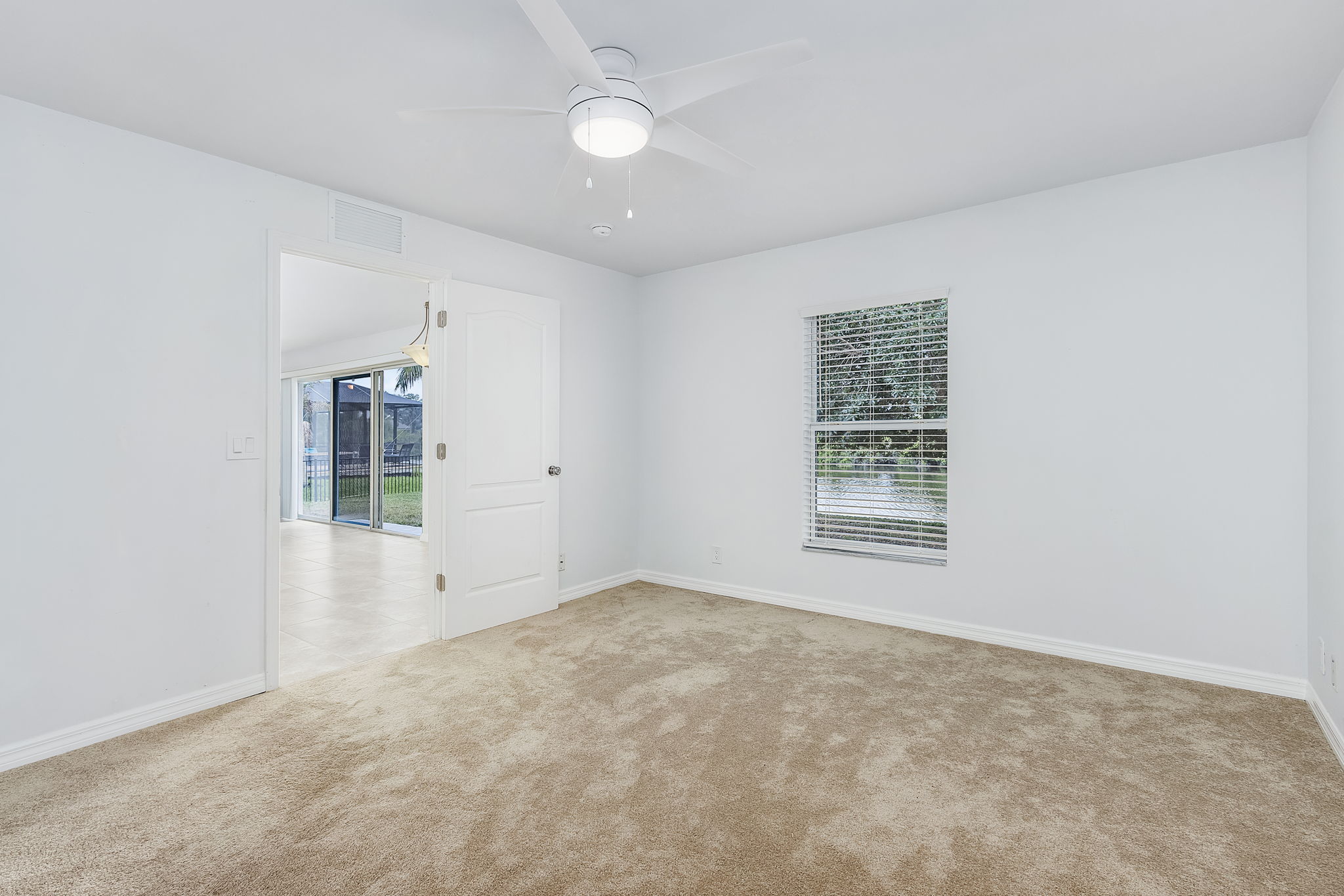 2708 NW 4th St, Cape Coral, FL 33993, US Photo 21