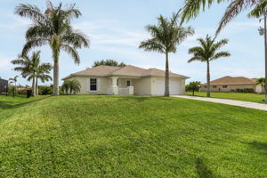 2708 NW 4th St, Cape Coral, FL 33993, US Photo 2