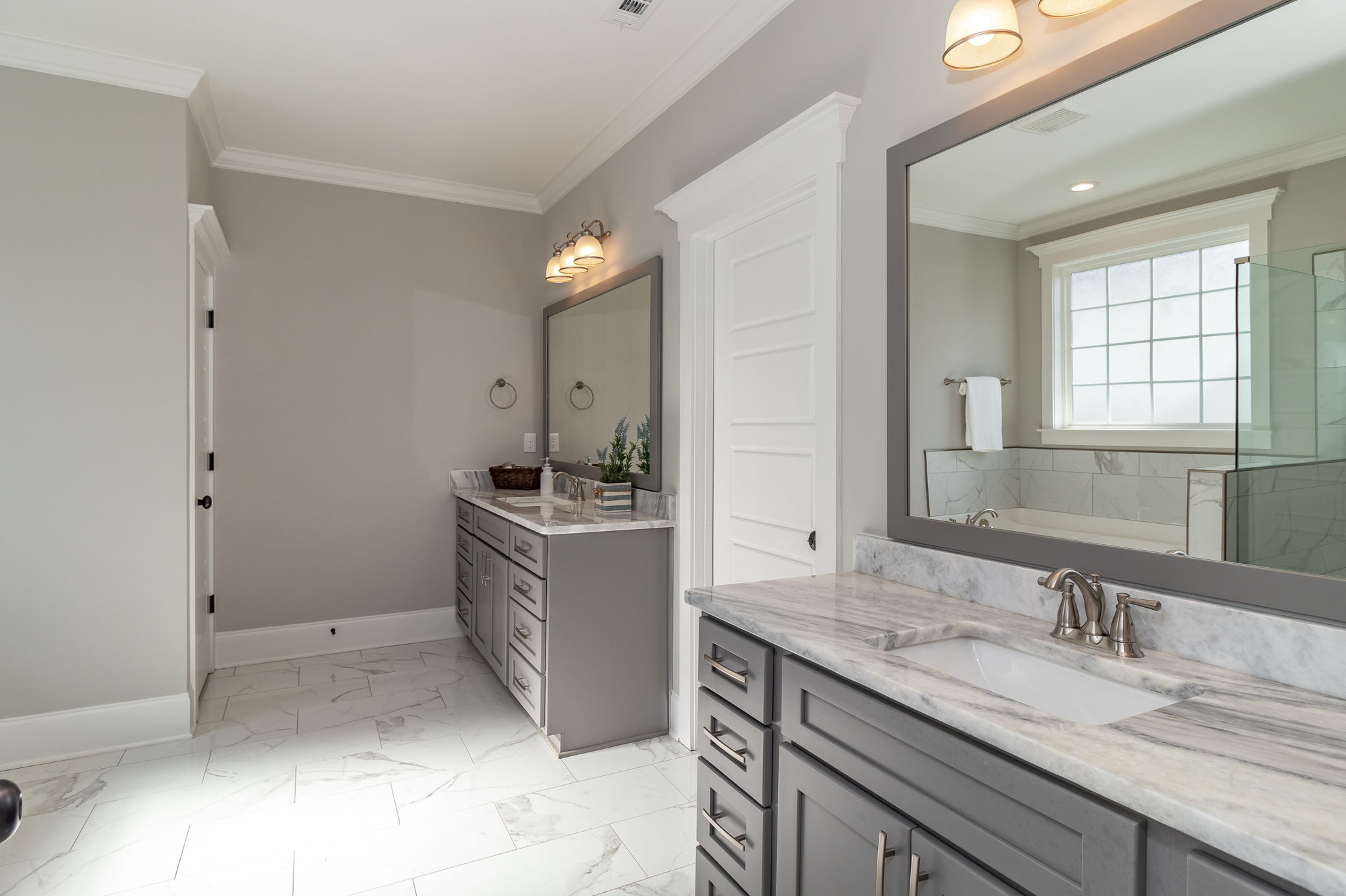 Owner's En-Suite Bath