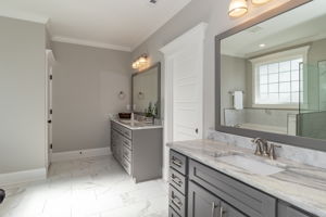 Owner's En-Suite Bath