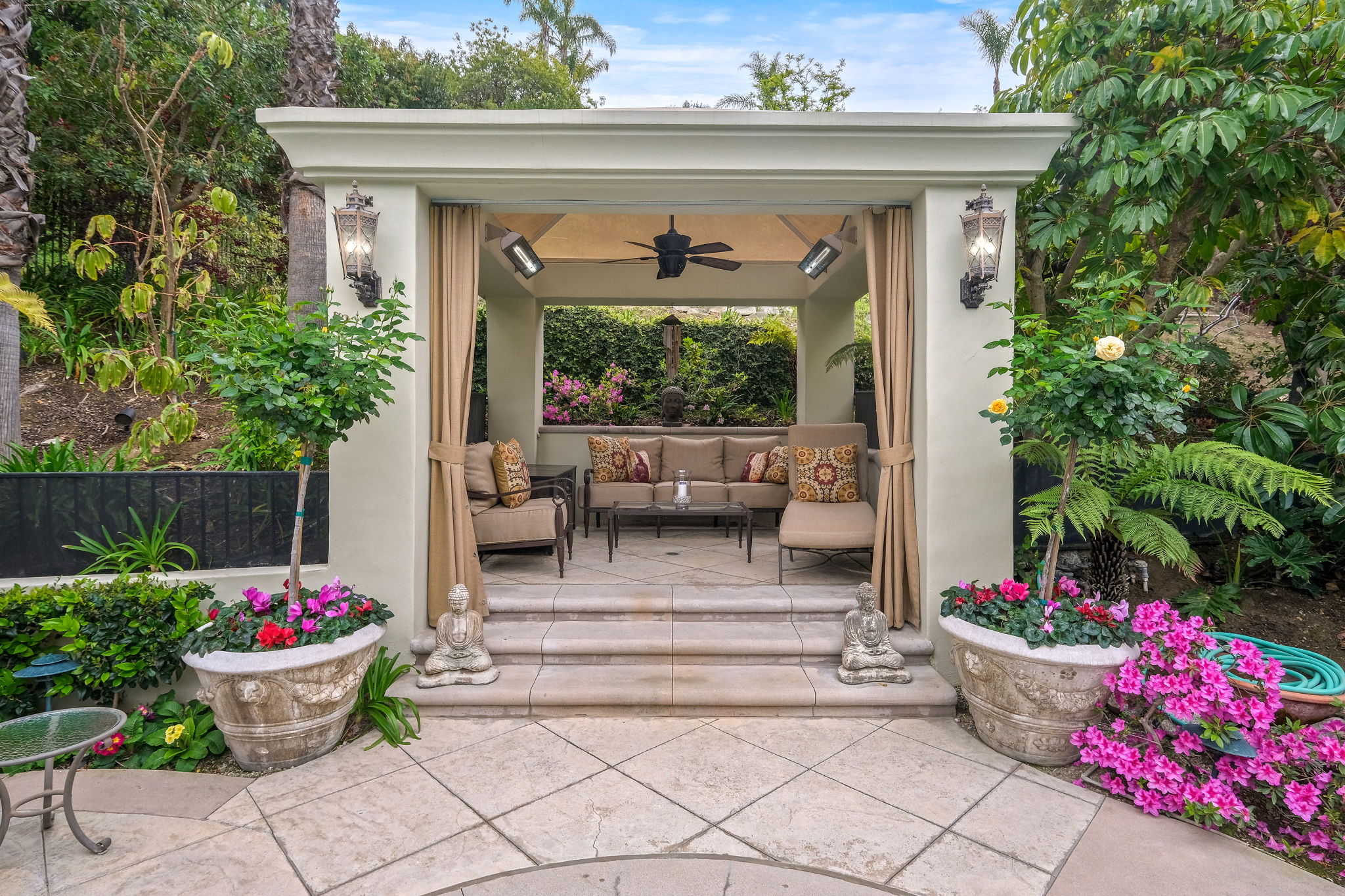 14151 Beresford-54