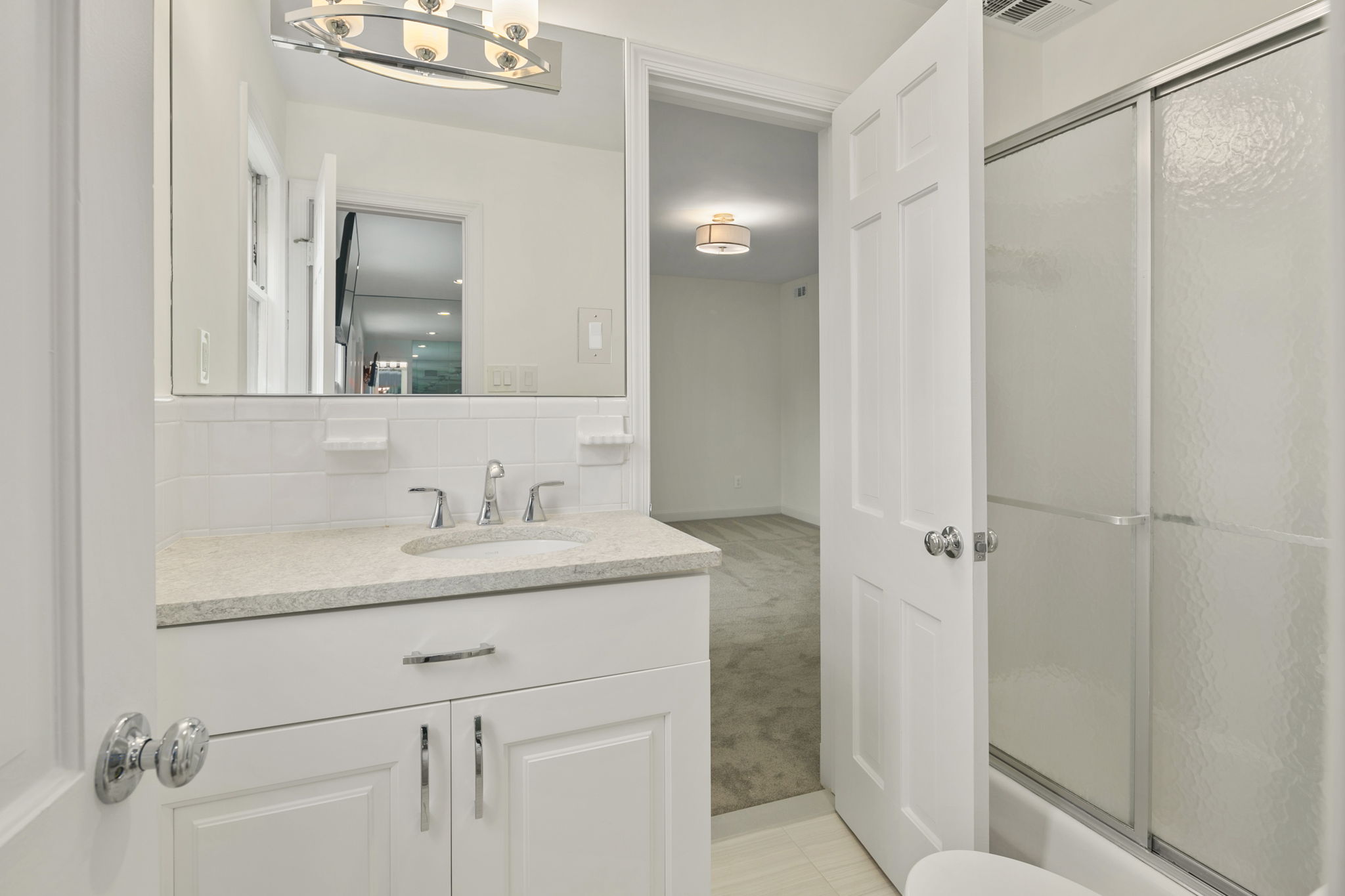 3217 Farmington Dr, Chevy Chase, MD 20815, US Photo 50