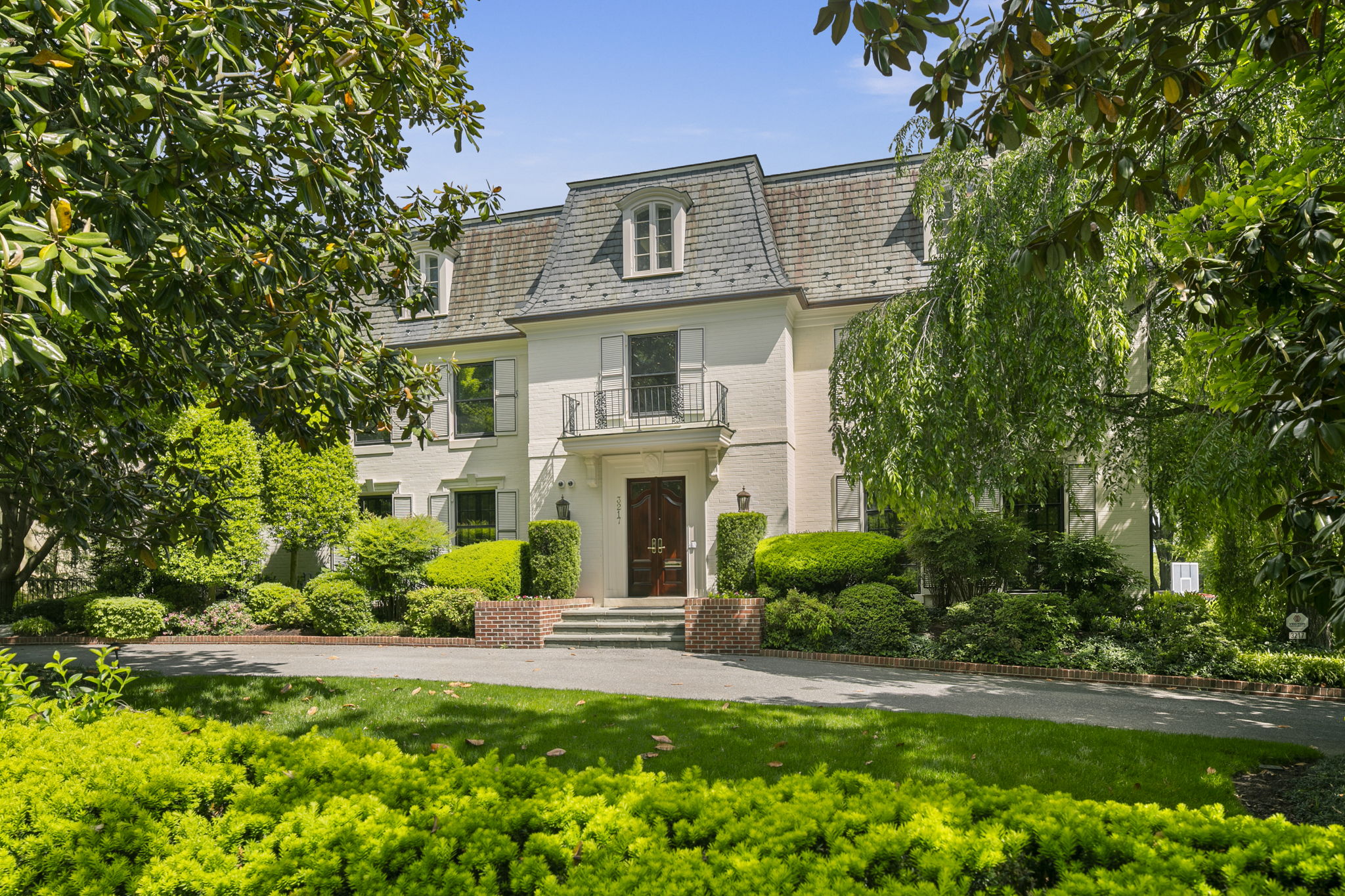 3217 Farmington Dr, Chevy Chase, MD 20815, US Photo 5