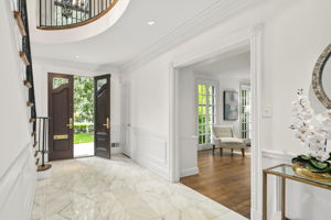 3217 Farmington Dr, Chevy Chase, MD 20815, US Photo 9