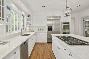 3217 Farmington Dr, Chevy Chase, MD 20815, US Photo 19