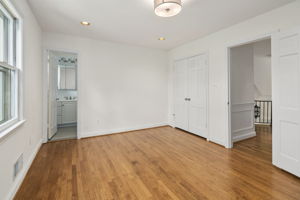 3217 Farmington Dr, Chevy Chase, MD 20815, US Photo 33