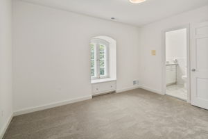 3217 Farmington Dr, Chevy Chase, MD 20815, US Photo 52