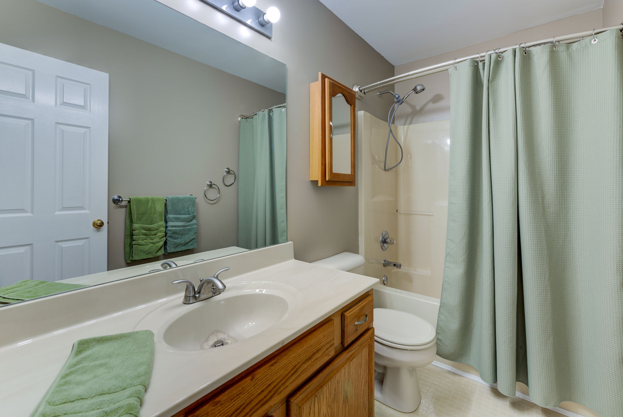 Bedroom 3 Bathroom