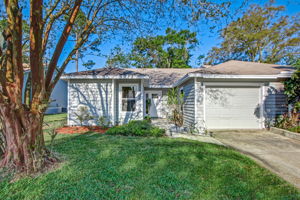 Welcome to 3120 Courtney Woods Ln W